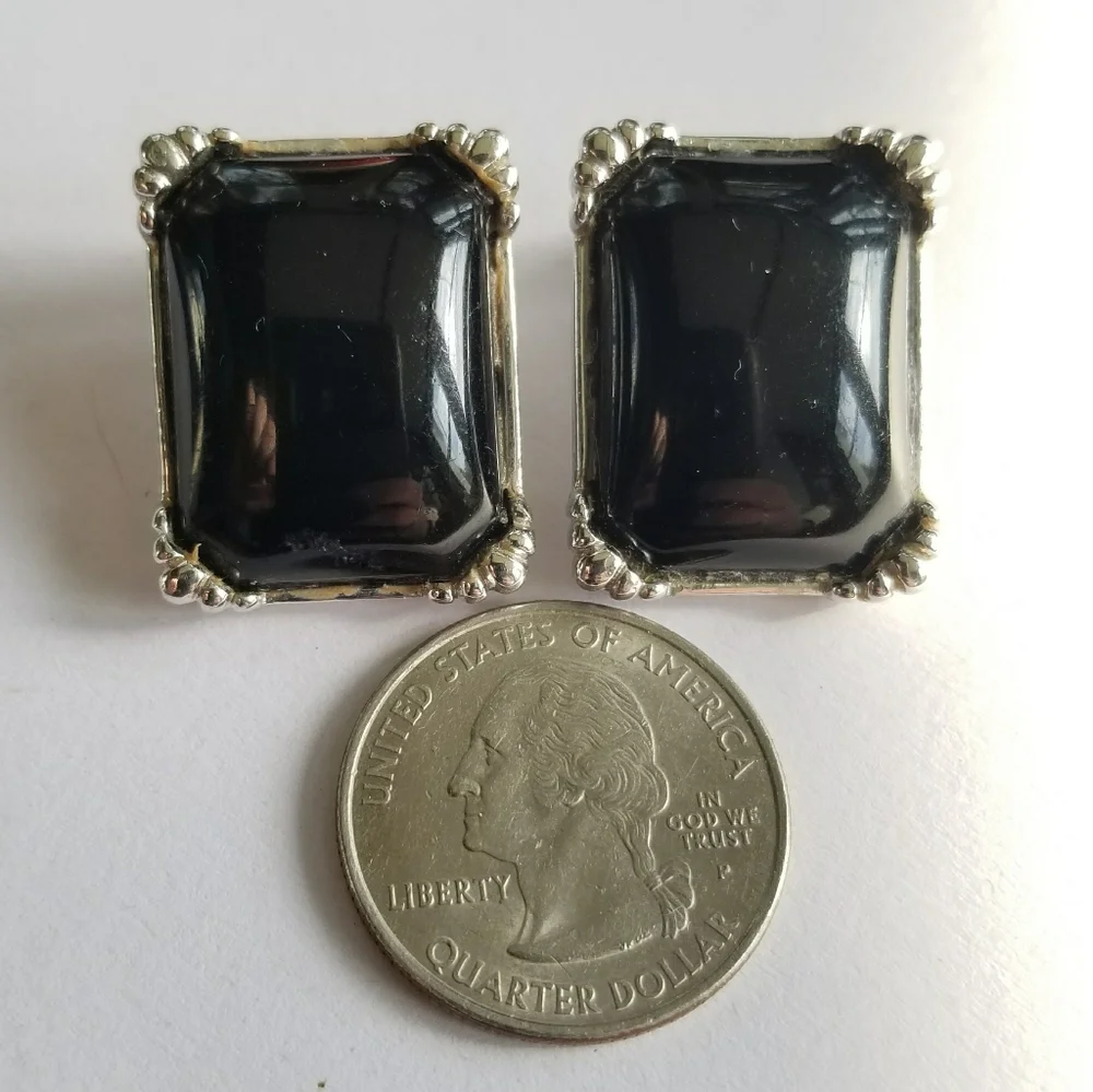 Vintage clip earrings black cabochon rectangle